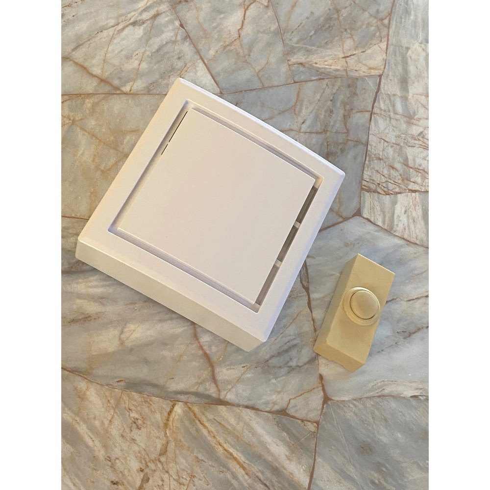 Hampton Bay Wireless Doorbell Kit Plug-in‎ Chime White WL-30-A WLTX-301-A